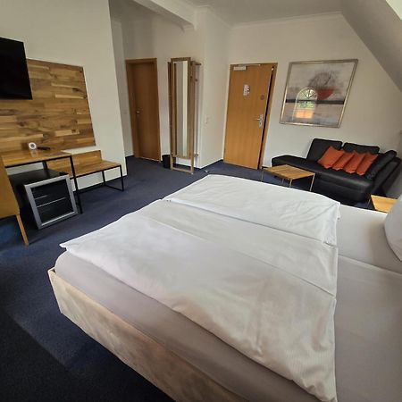 Hotel "Pension Marlis" Garni Reichenberg  エクステリア 写真