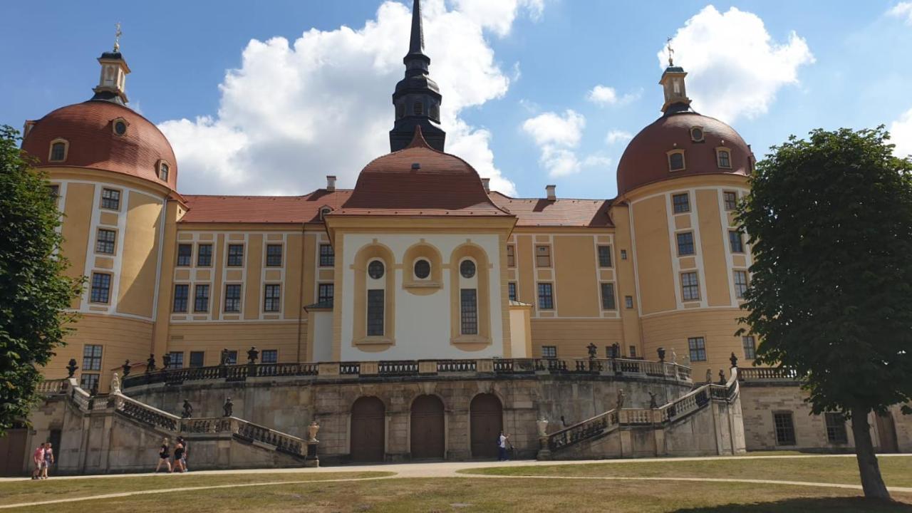 Hotel "Pension Marlis" Garni Reichenberg  エクステリア 写真