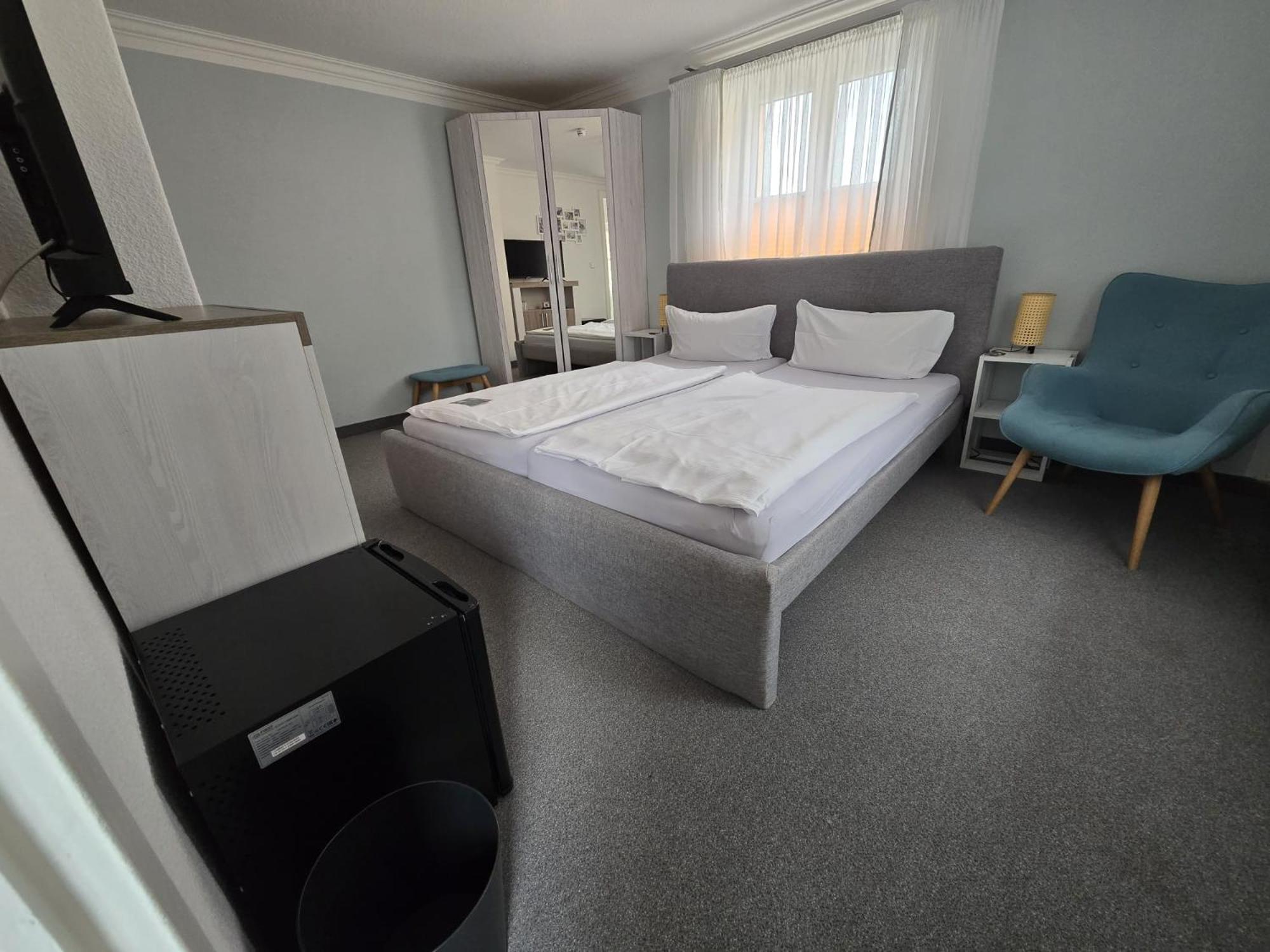 Hotel "Pension Marlis" Garni Reichenberg  エクステリア 写真