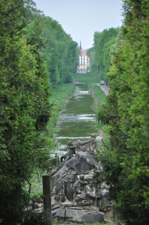 Hotel "Pension Marlis" Garni Reichenberg  エクステリア 写真