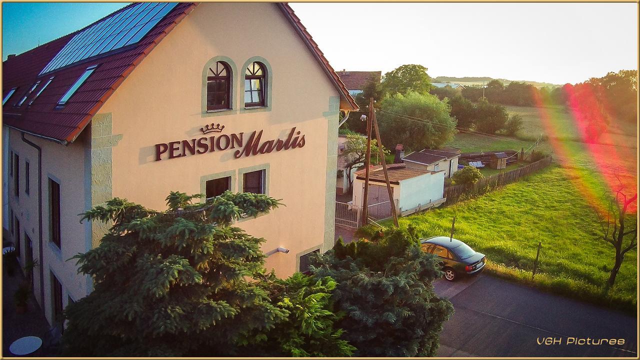 Hotel "Pension Marlis" Garni Reichenberg  エクステリア 写真