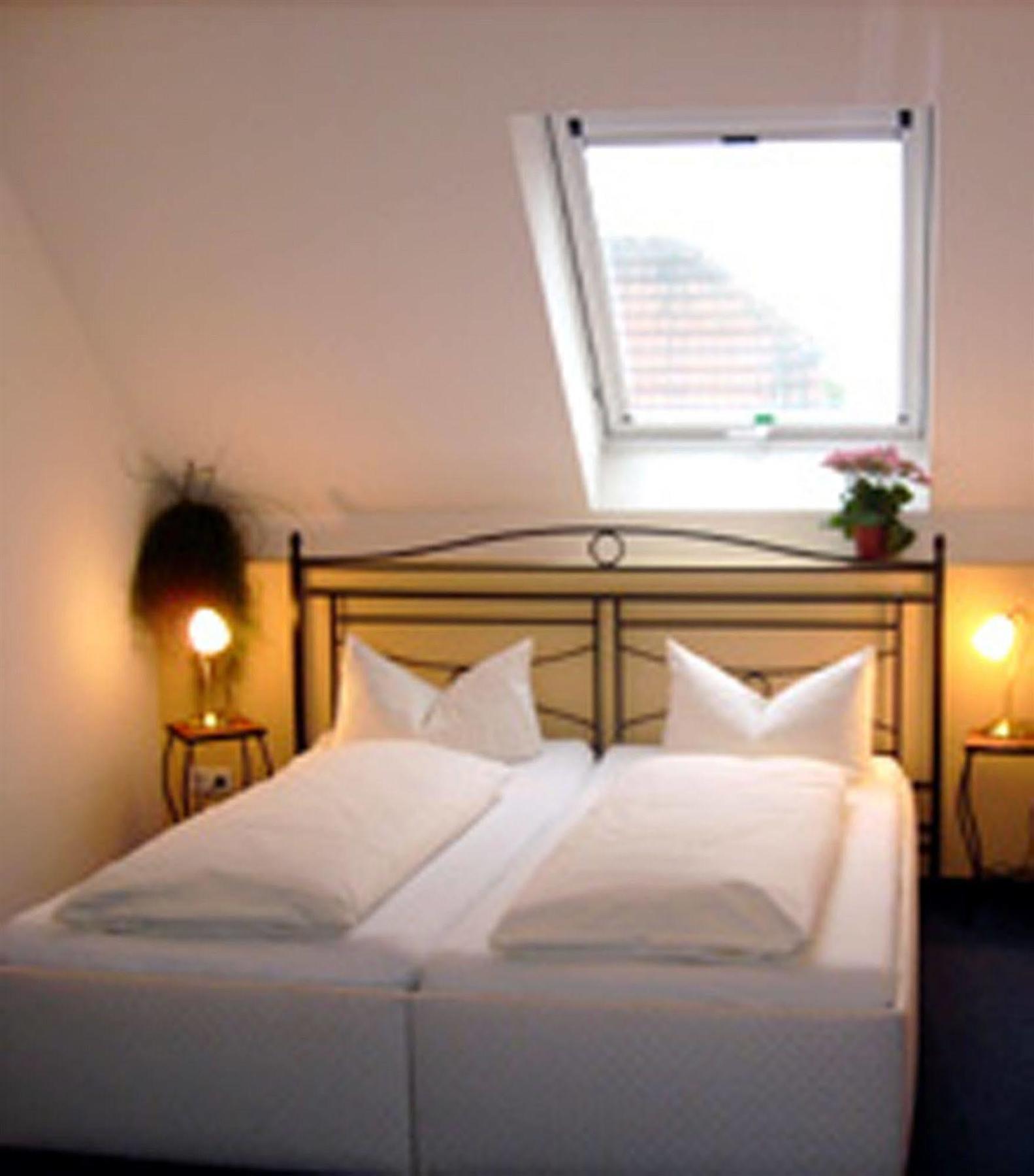 Hotel "Pension Marlis" Garni Reichenberg  エクステリア 写真